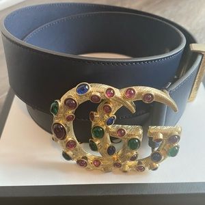 Gucci- Leather belt with multicolored Double G